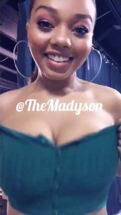 Sexy Face & Juicy Tits! 1/2 😍🤤🍆🍆🍆🥴💦💦💦