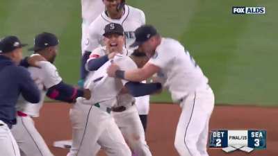 [HIGHLIGHT] JORGE POLANCO WALKS IT OFF IN THE 15TH INNING! THE MARINERS ARE HEADING TO THE ALCS FOR THE FIRST TIME SINCE 2001!