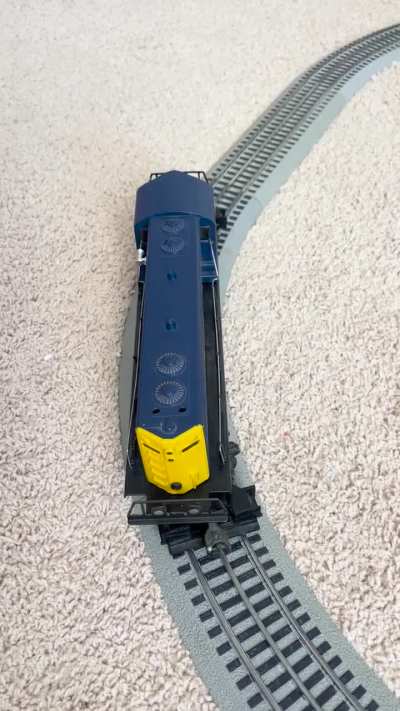 Santa Fe 8352 GP-20 Slipping in Forward