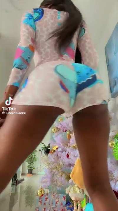 @Luceroblackk don’t crack!!