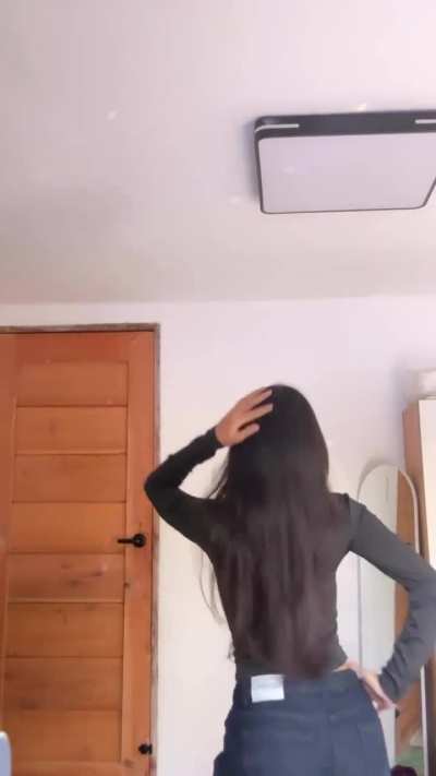 @shenotaflower twerk mo pa yan babygirl🤤