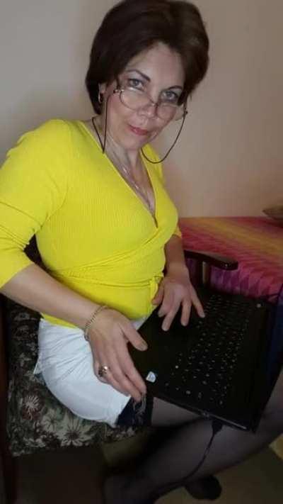 Our trusty mod reading your modmail