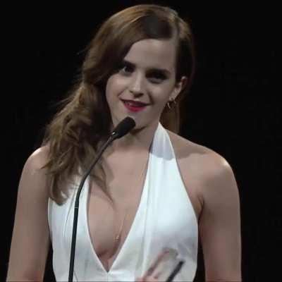 Mamma mia Emma Watson...
