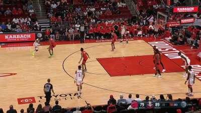 [Highlight] Kevin Porter Jr does a dance, breaks ankles and makes the 3