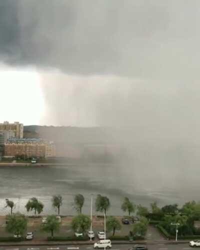 🔥 The Edge Of A Rainstorm