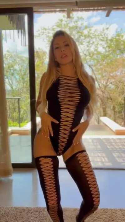 Kenia Gonzalez (keniamusicr)