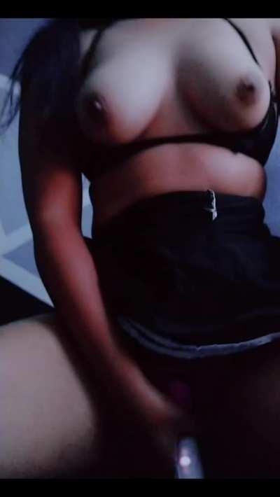 Let's play together papi🥵40% OFF ($3)😈100% latina 😏 FREE DICK RATE 🥵 NSFW posts