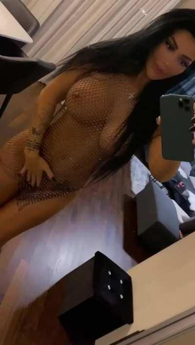 Fuck this petite please