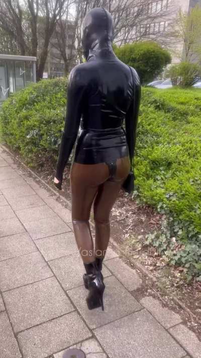 Come wait with me 🚉