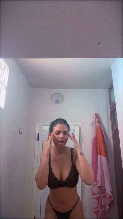 Busty teeb girlfriend cheats on me over snap