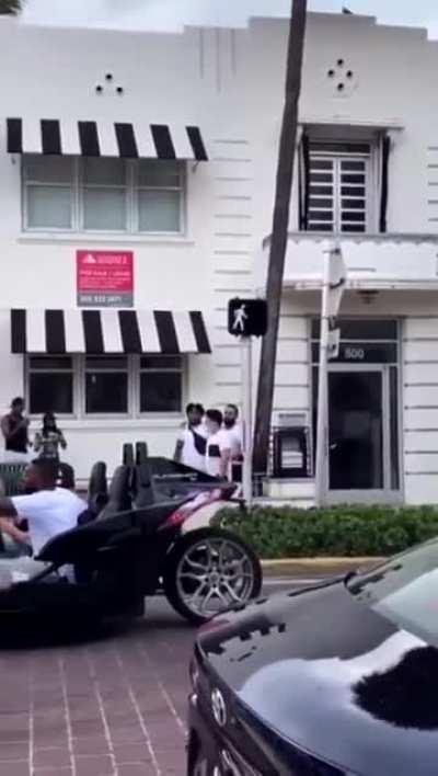 Man in Miami attempts to dine and dash. Waiters run after him and catch him