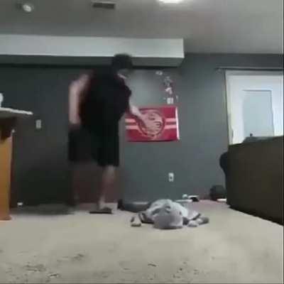 El tío latino (míralo entero)