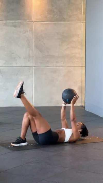 Jenna de Leon @jenna.delon