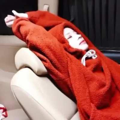 Dahyun walk-rest-running