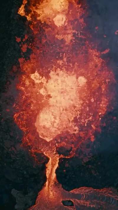 Volcanic eruption on Iceland’s Reykjanes peninsula