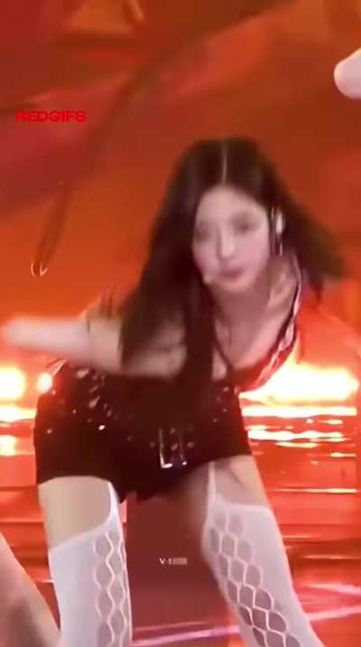 Chaeryeong, Lia and Yuna