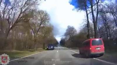 Police pull over a speeding car, realize the parents were speeding to the hospital with their unconscious child. The Police, initially pulling over the car for speeding, rush the kid to hospital instead.