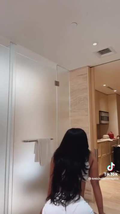 K Michelle is just breathtaking I'm speechless