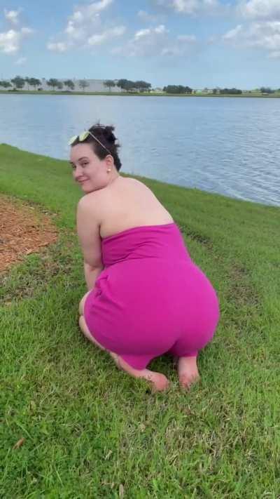 Feet in grass with public twerk 