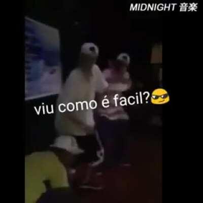 Sem ser chamado 😈