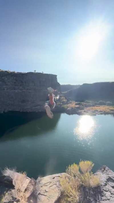 Running jump >> Standing jump