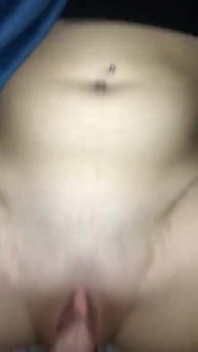 THICK WHITE GIRL WAKES UP TO GETTING FUCKED BY BIG COCK