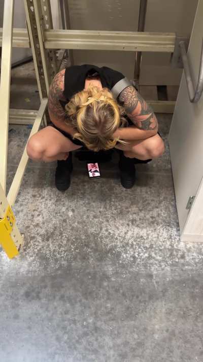 Foxtail plugged public masturbation