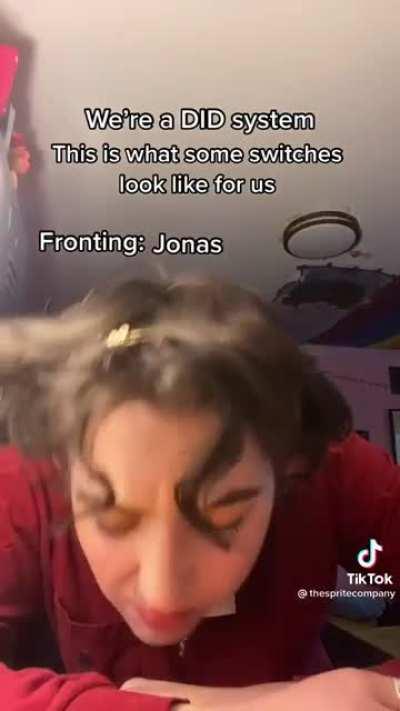 Thats not how switching works?? You don't just pass out and then boom. You go into this trance that you can't get the absolute fuck out of no matter how hard you try and then you (typically) don't remember the next however long they are fronting for. Ffs.