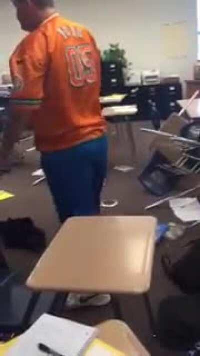 old fight from my high-school, guy in the orange was known as big mike at our school . absolute unit of a guy , those back punches at the end hurt me