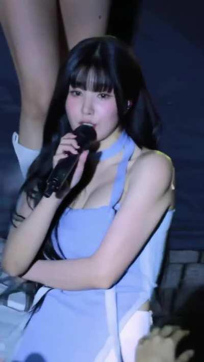 Bouncy Kwon Eunbi 🥵