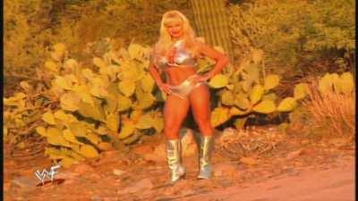 Debra: WWE Divas in Hedonism 2001 Extra (Video)