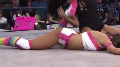 Gail Kim locks in the submission on Brooke