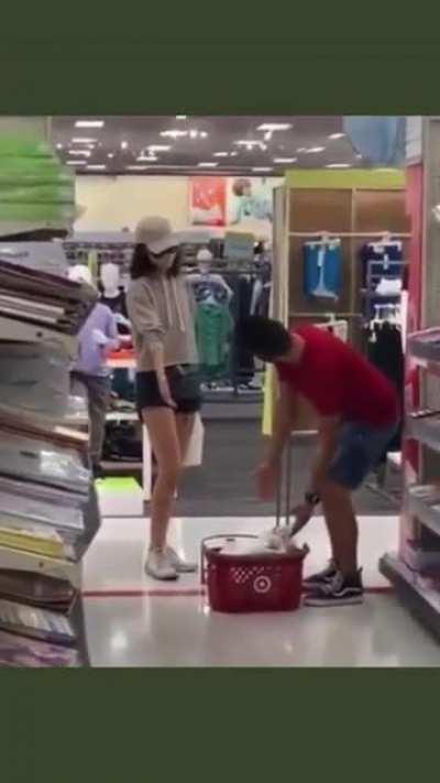 Brand new wheel less cart!