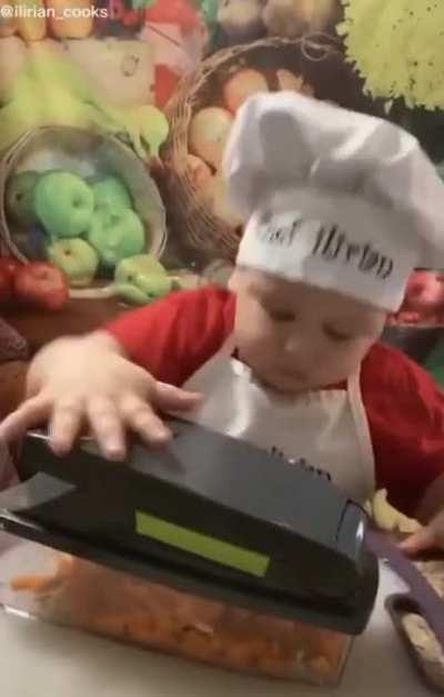 THIS BABY IS SO VIOLENT LMFAOOOO