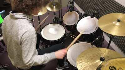 Ever wondered what Suteki Meppou sounded like with drums? (Bakemonogatari)