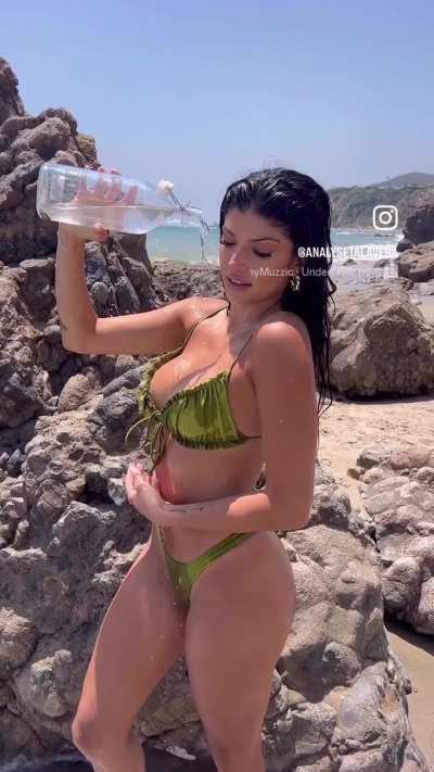 Analyse (BB21) getting wet