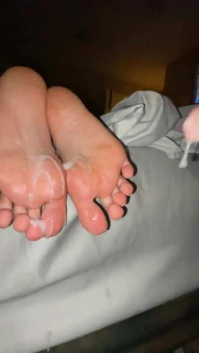 Cum on soles