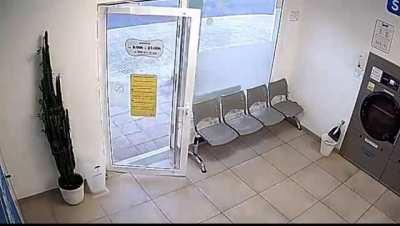 Chaos at the launderette