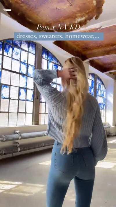 Pamela Reif's ass sieht so geil in Jeans aus