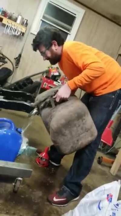 This is the dumbest thing i have seen in a long time.