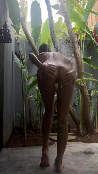 Killer Katrin Outdoor Shower