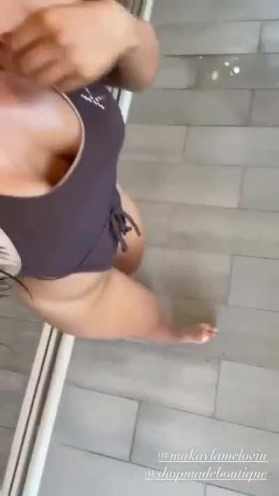 Karen Villarreal (@Karen_Vi)