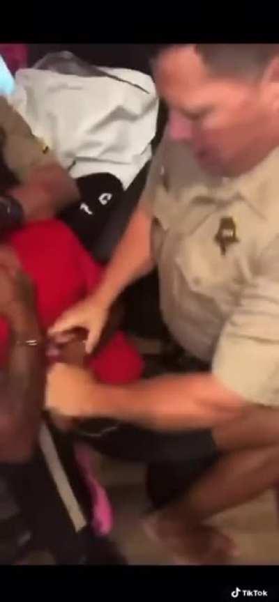 Sheriffs in NC go into wrong house and arrest wrong person.