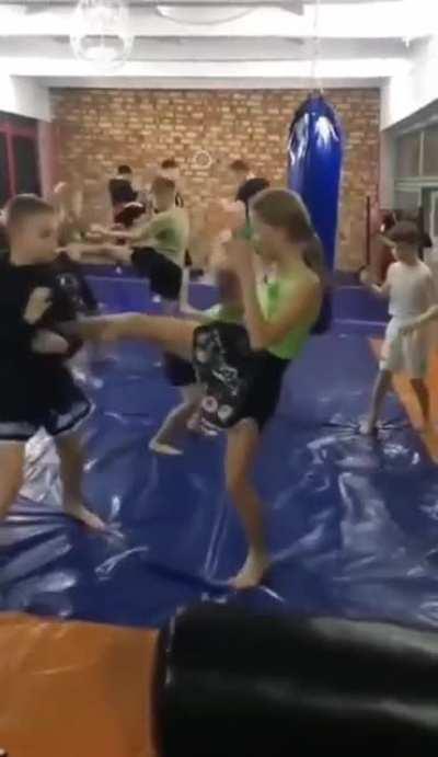 E assim que nasce um monstro