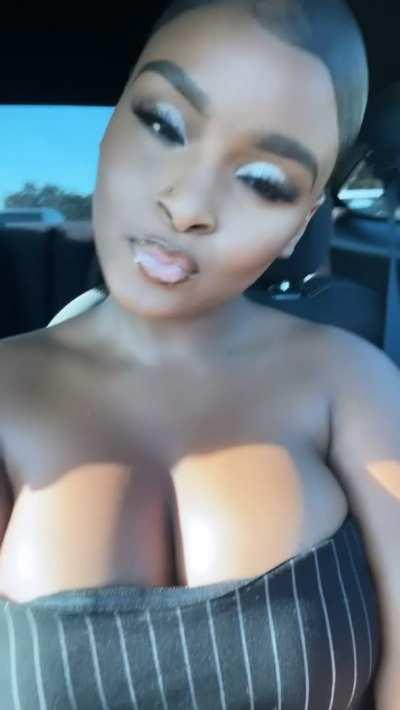 Hope I made you smile after this 🥺👉🏾👈🏾