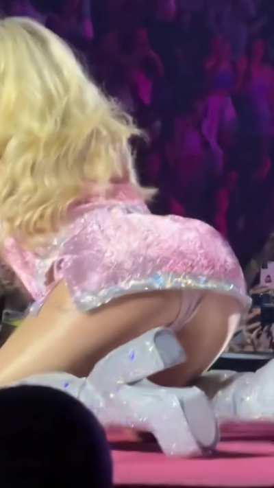 Sabrina tonight in Montreal