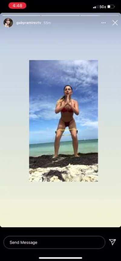 Algo de su insta por los menos