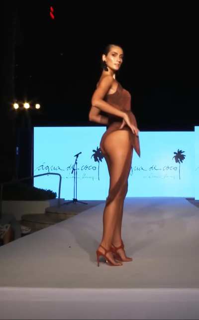 Priscilla Ricart - Agua De Coco, Miami Swim Week 2021 (3 walks)