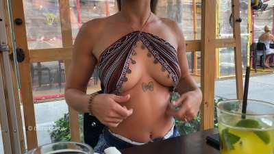 Just waiting for my food [GIF]