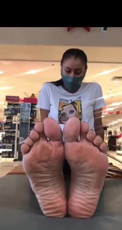 Public Soles Encounters